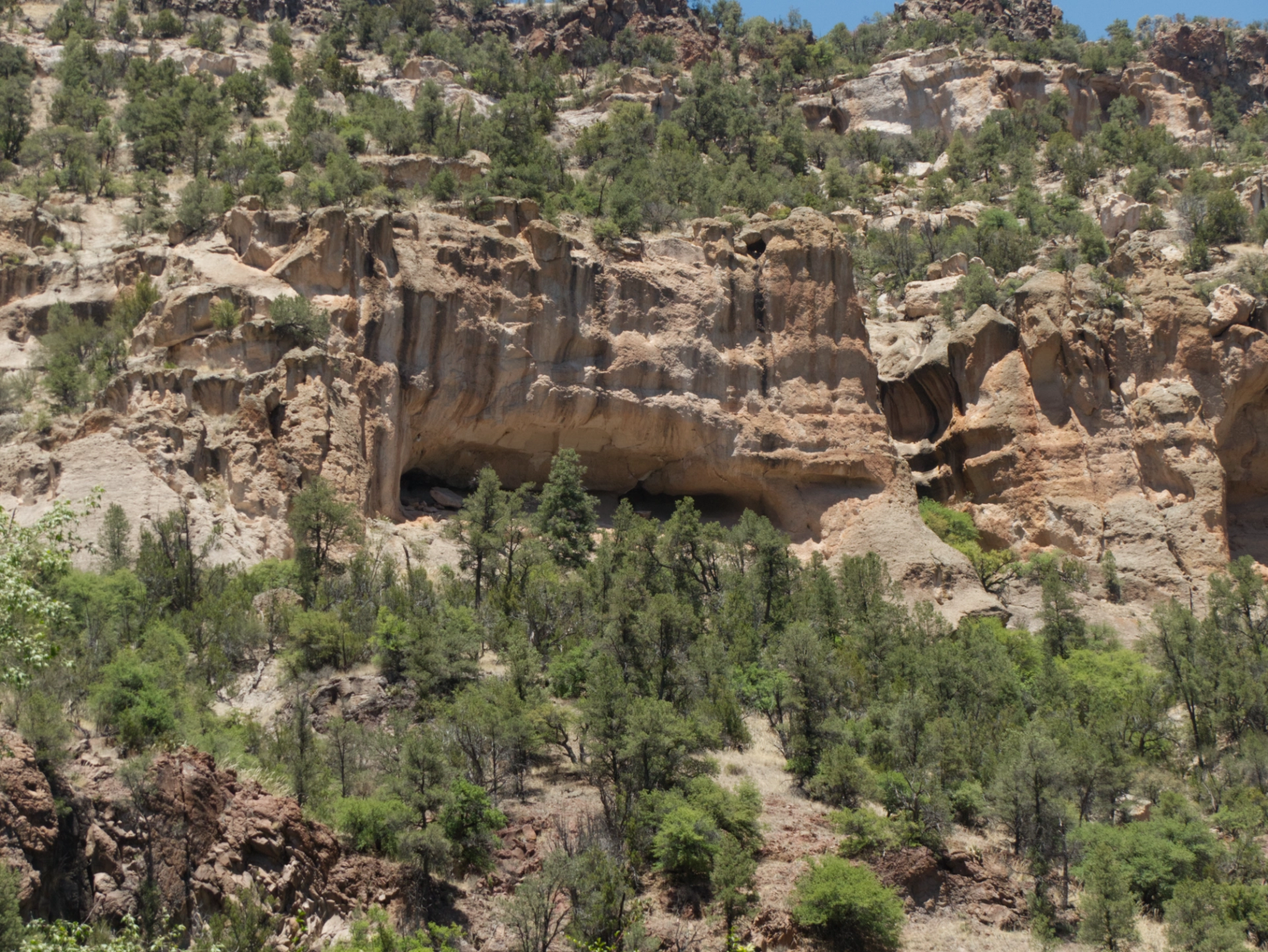 cliff dwelling