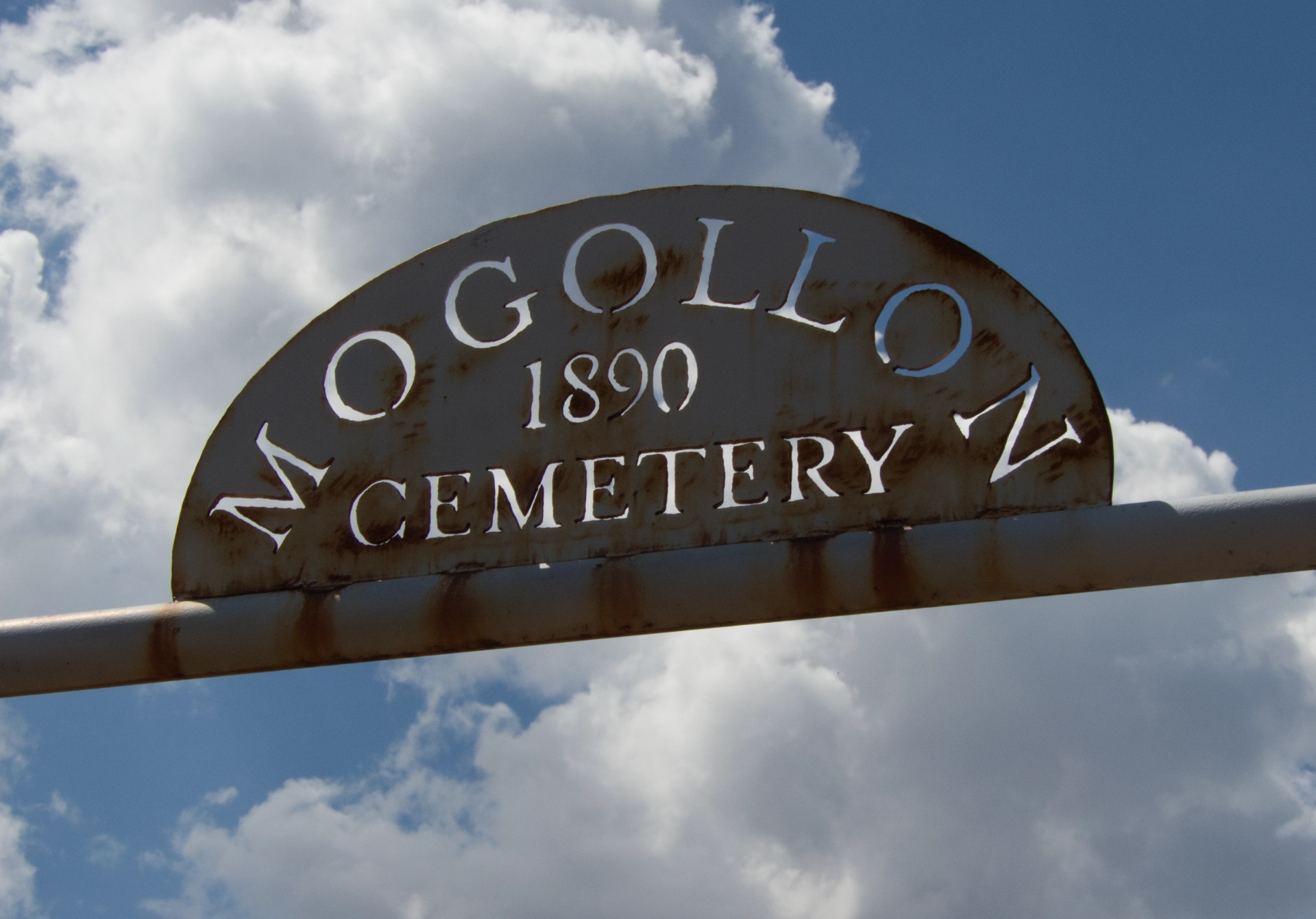 Mogollon Cemetery entrance