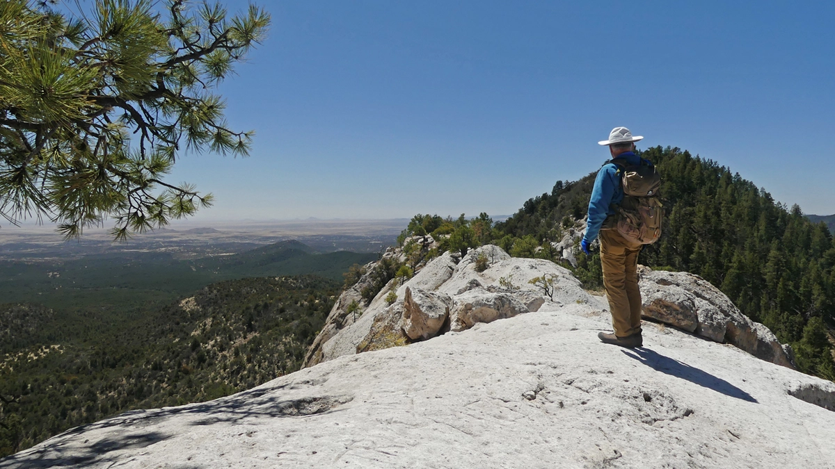 Dennis overlooking the ridge