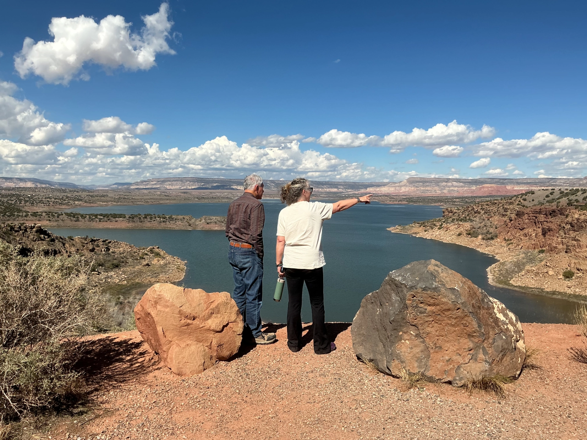 picnic area overlooking Abiquiu Lake