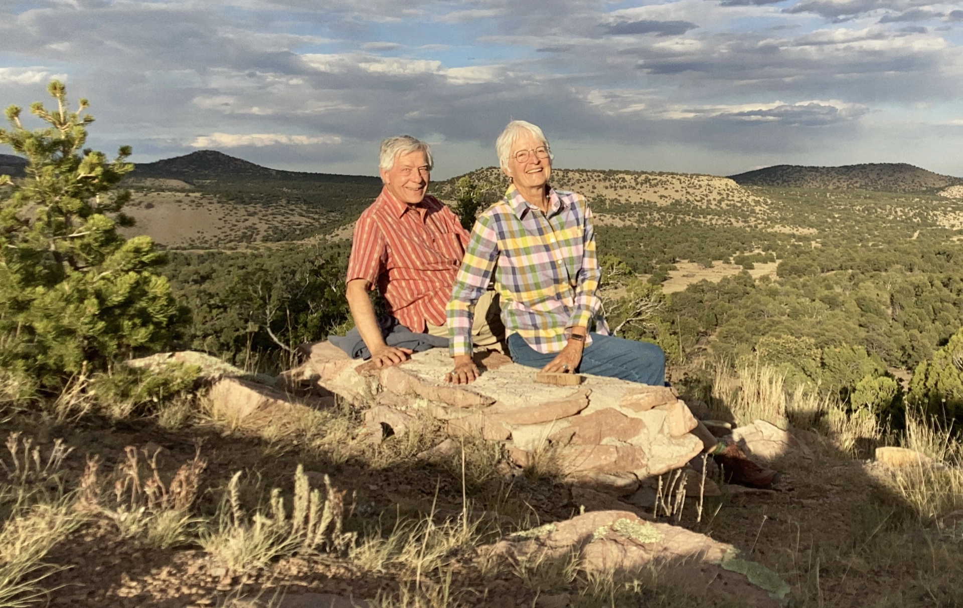 Dennis and me on the rocks at Datil Well