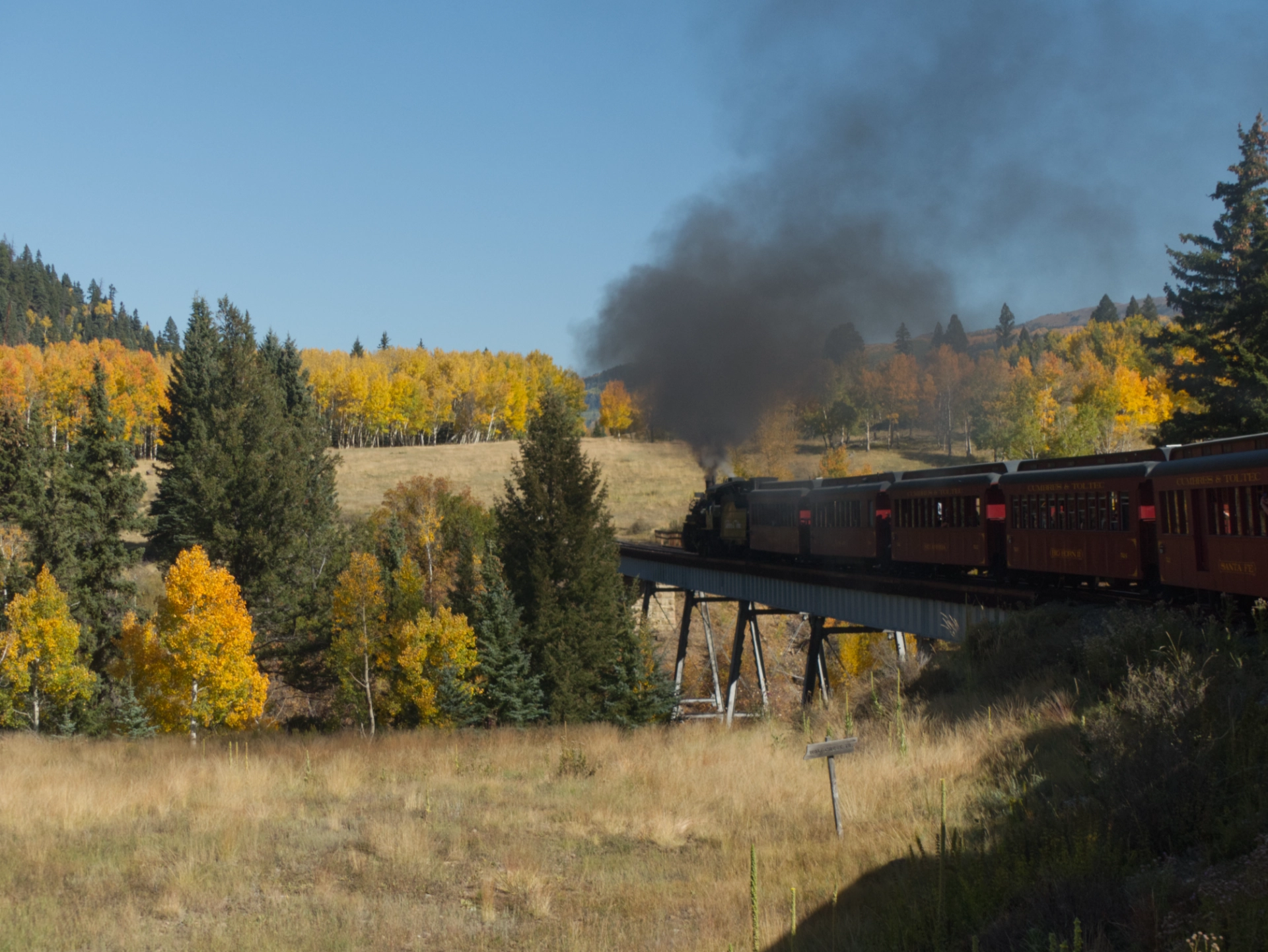 crossing Lobato Trestle