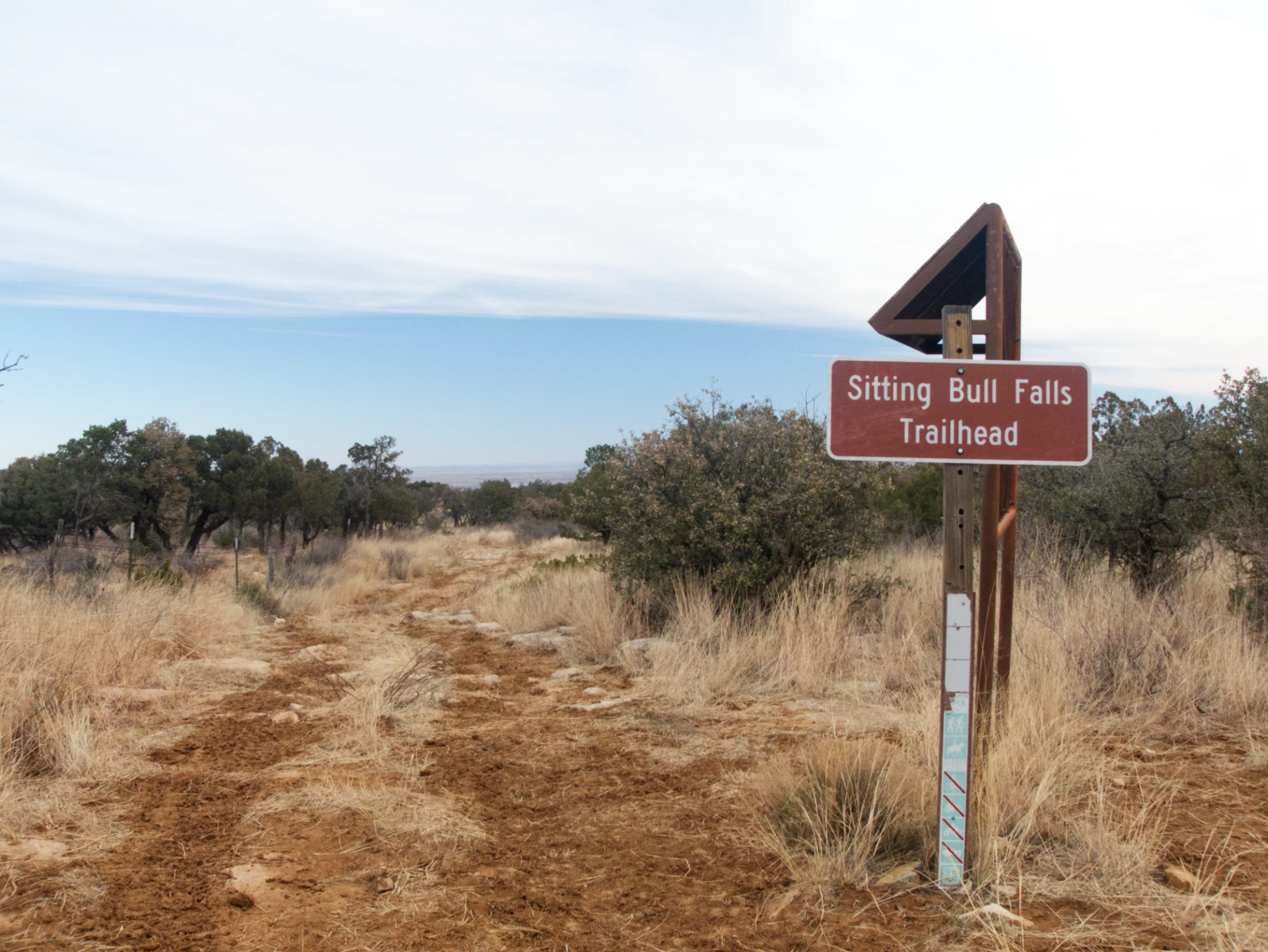Sitting Bull Falls trailhead sign