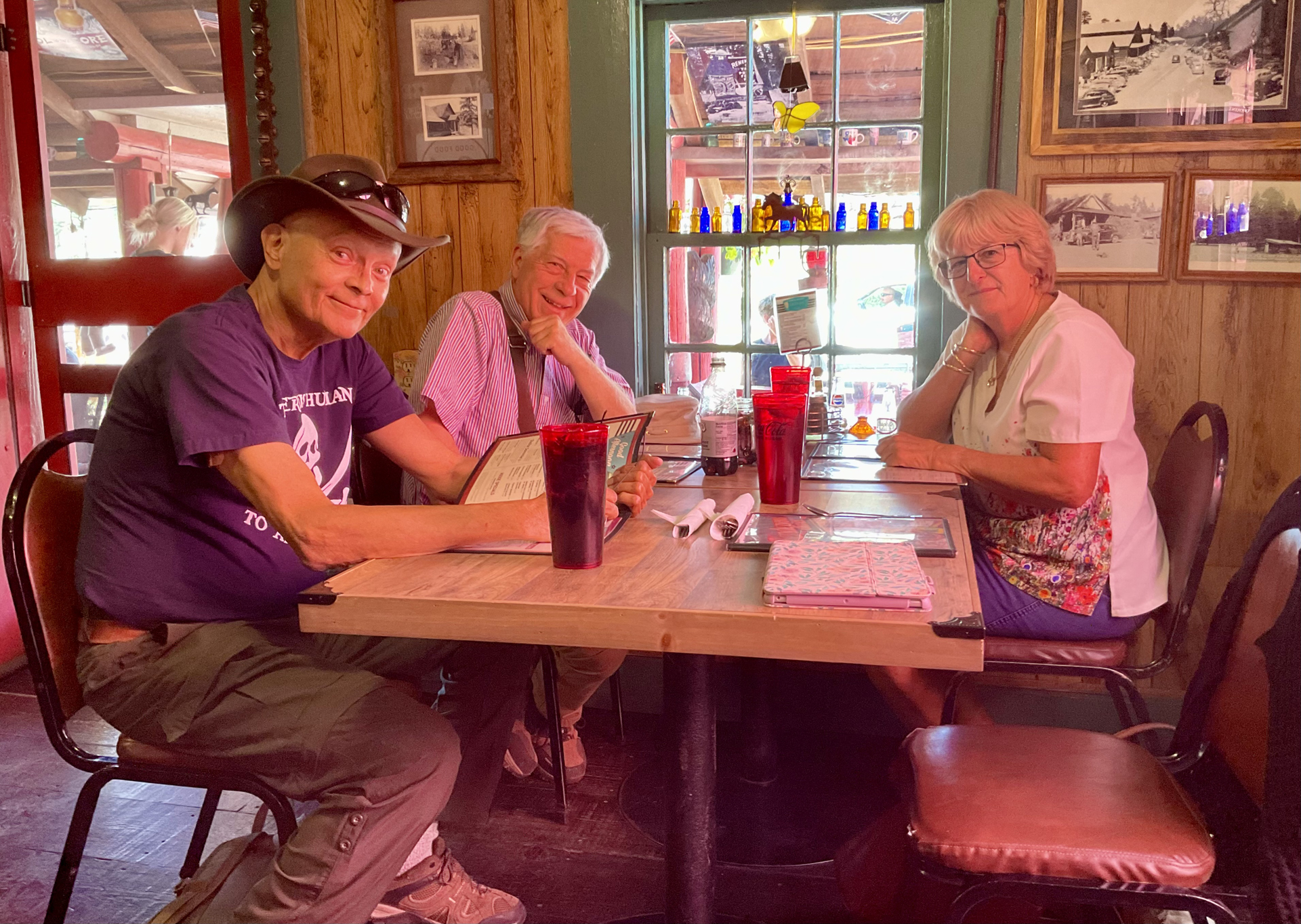 having lunch at the Rendezvous Diner in Greer